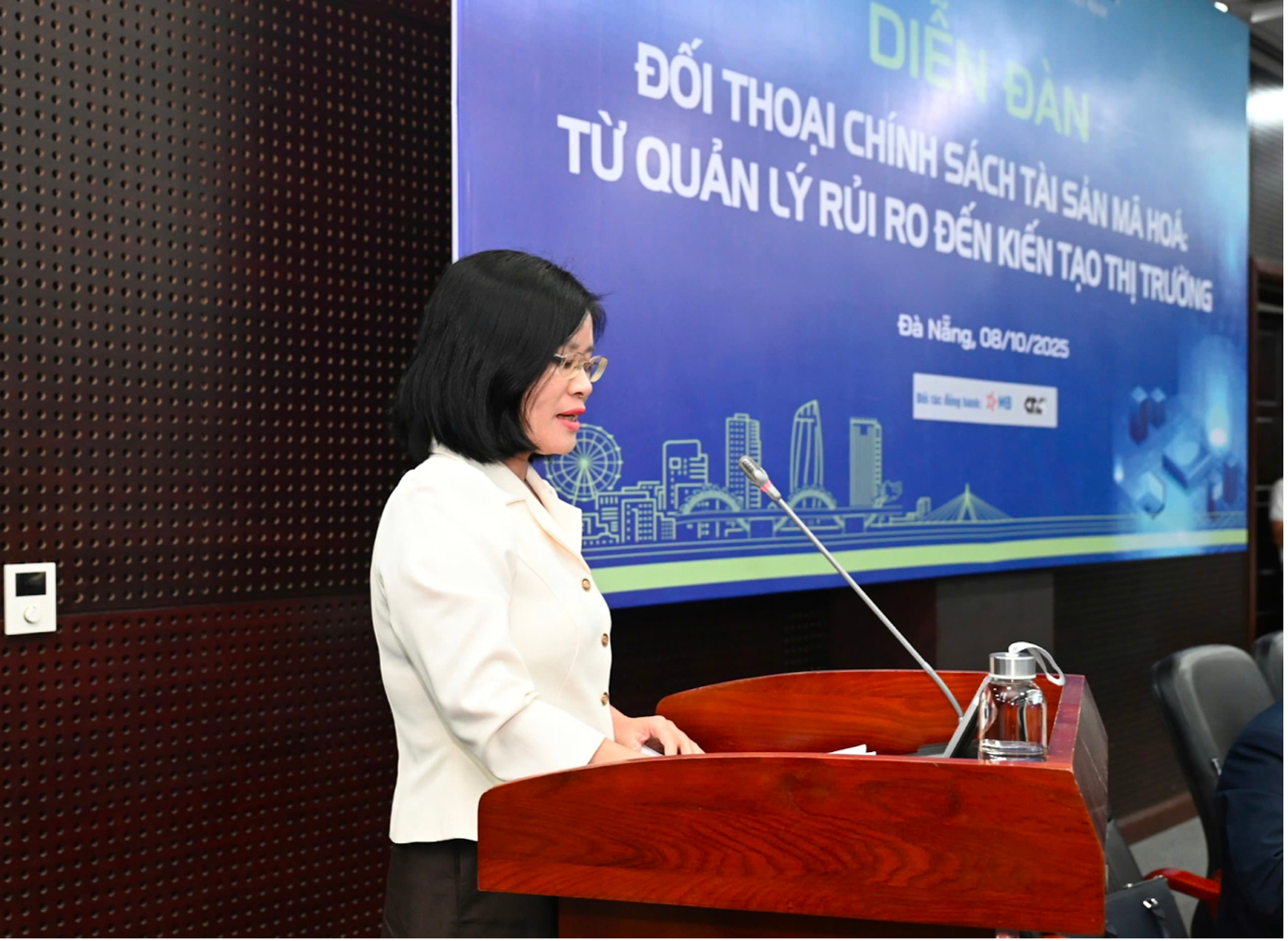 Bà Nguyễn Thị Minh Thơ nhấn mạnh vai trò của Nghị quyết 05 trong tăng cường giám sát và phòng chống rửa tiền đối với tài sản mã hoá.