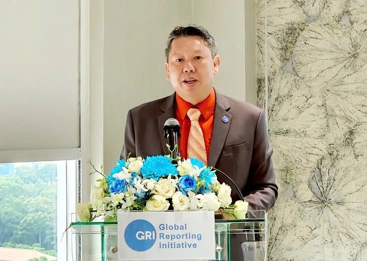 Ông Nguyễn Công Minh Bảo, Giám đốc Quốc gia GRI tại Việt Nam, chia sẻ thông tin về quá trình triển khai Bộ tiêu chuẩn GRI